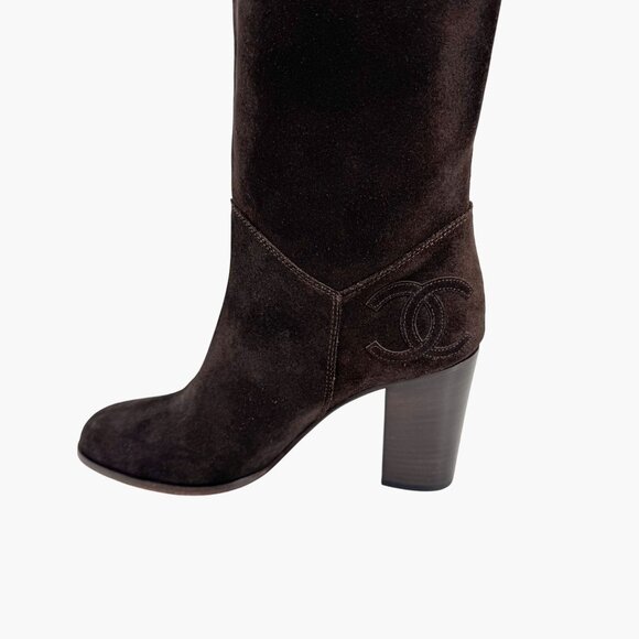 Chanel CC Dark Brown Suede Knee High Riding Boots Block Heel Size 37 US 6-6.5 - Picture 11 of 13